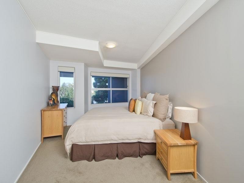 8 Dunmore Terrace, Auchenflower QLD 4066