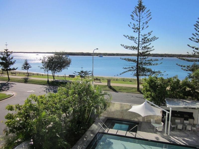unit 1202/438 Marine Parade, Biggera Waters QLD 4216