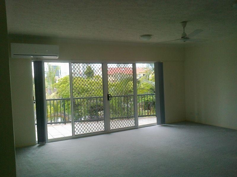 30-36 Burra Street, Chevron Island QLD 4217