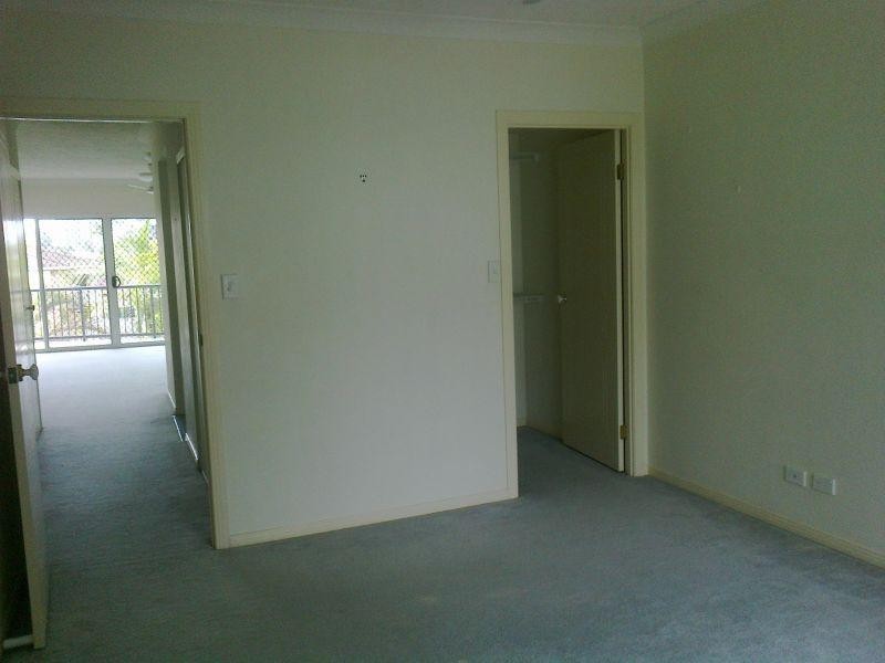 30-36 Burra Street, Chevron Island QLD 4217