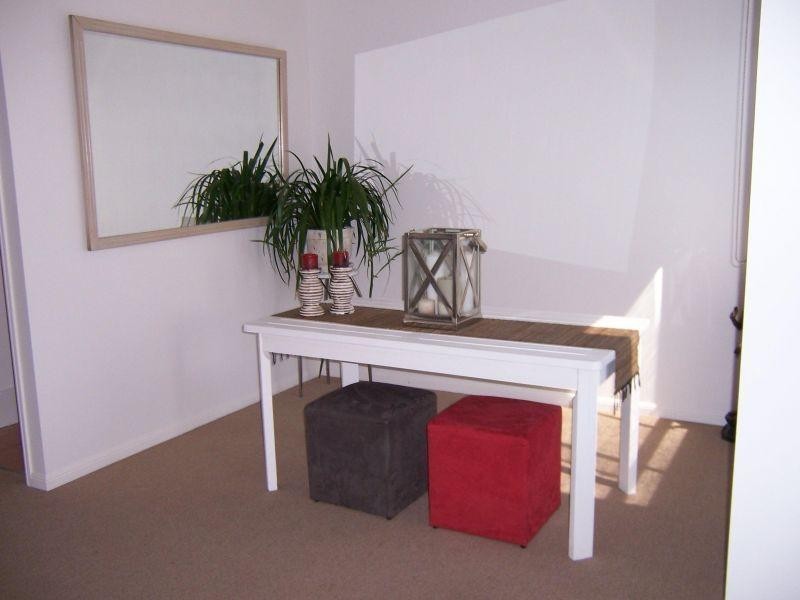 16-24 Purli Street, Chevron Island QLD 4217