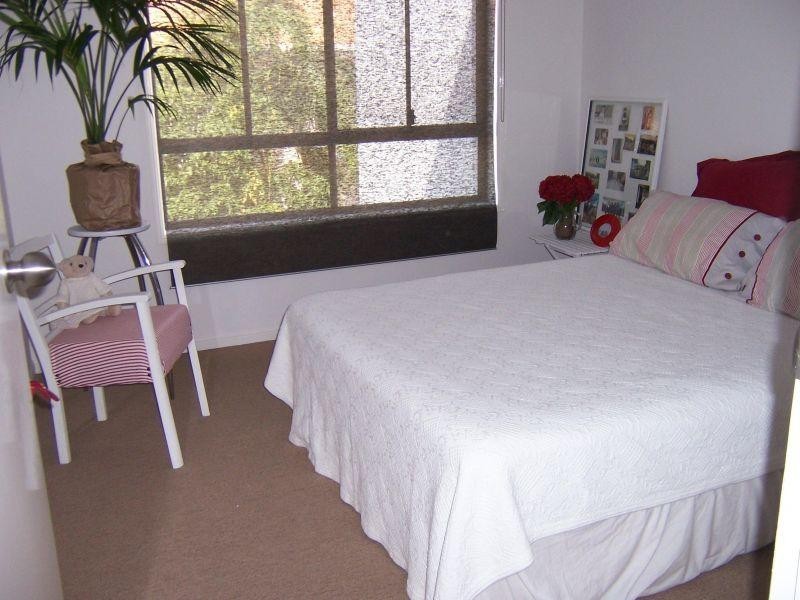 16-24 Purli Street, Chevron Island QLD 4217