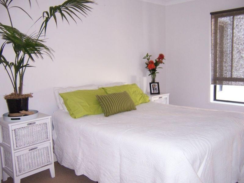 16-24 Purli Street, Chevron Island QLD 4217