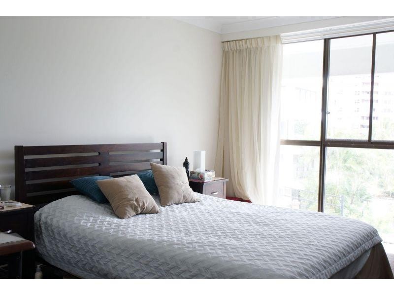 8/20 Commodore Drive, Paradise Waters QLD 4217