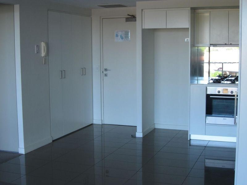 Unit 1207/438 Marine Parade, Biggera Waters QLD 4216