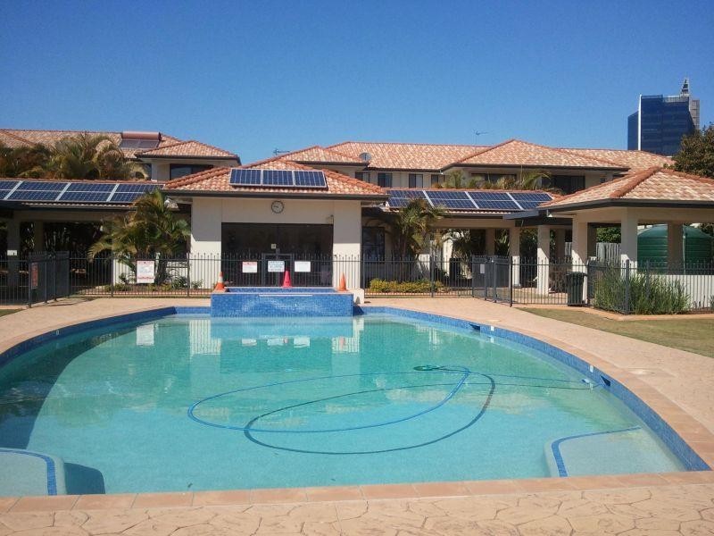 226 Cheltenham Drive, Robina QLD 4226