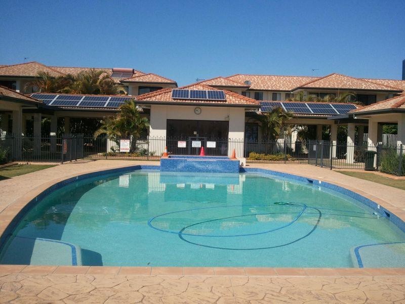 226 Cheltenham Drive, Robina QLD 4226