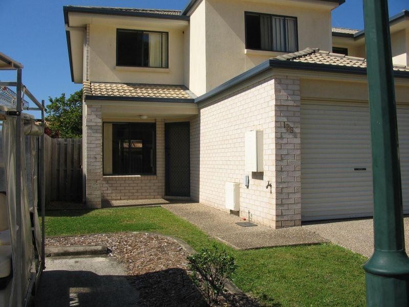 Townhouse 138/2  Falcon Way, Tweed Heads South NSW 2486