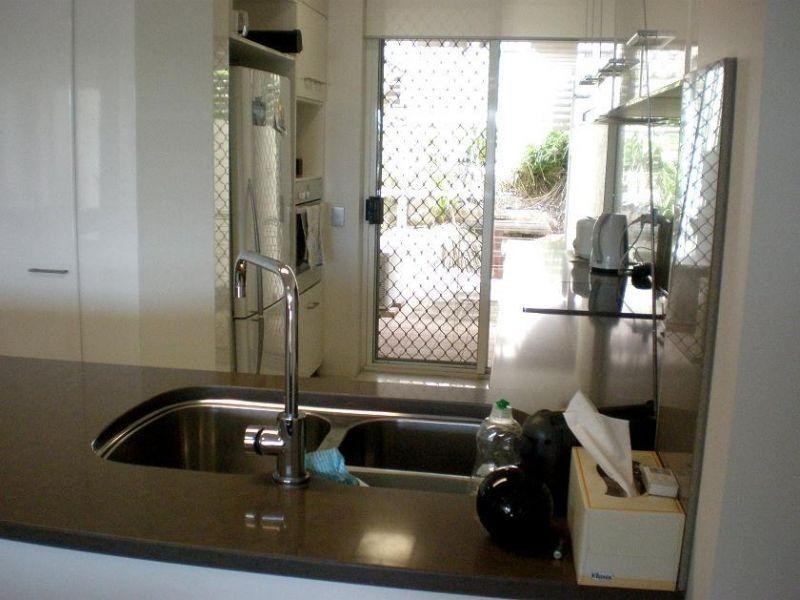 Apartment 3/135 Macquarie Street, Teneriffe QLD 4005