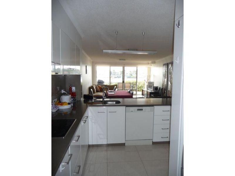 Apartment 3/135 Macquarie Street, Teneriffe QLD 4005