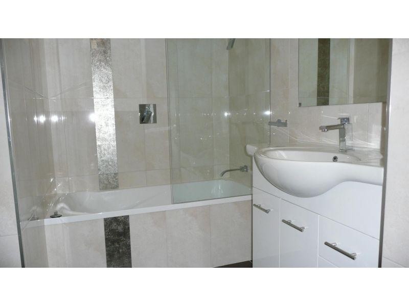 6 Back Street, Biggera Waters QLD 4216