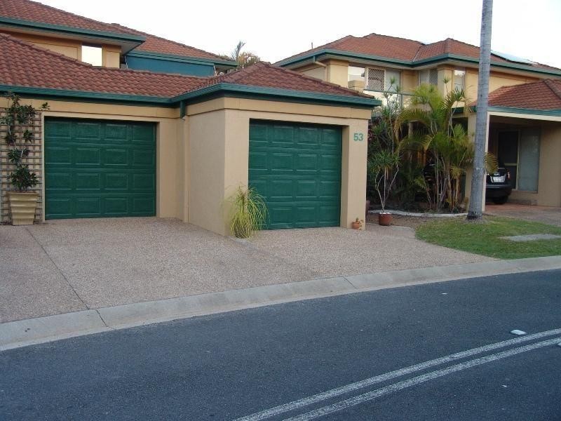 152 Palm Meadows Drive, Carrara QLD 4211