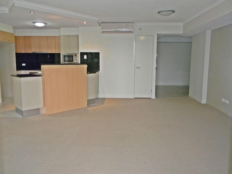 21 Cypress Avenue, Surfers Paradise QLD 4217