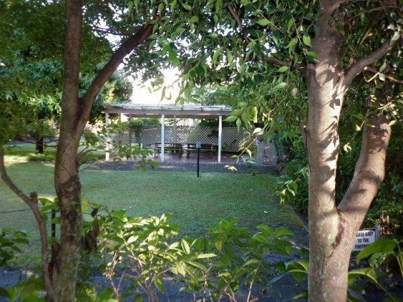 1 West Burleigh Road, Burleigh Heads QLD 4220