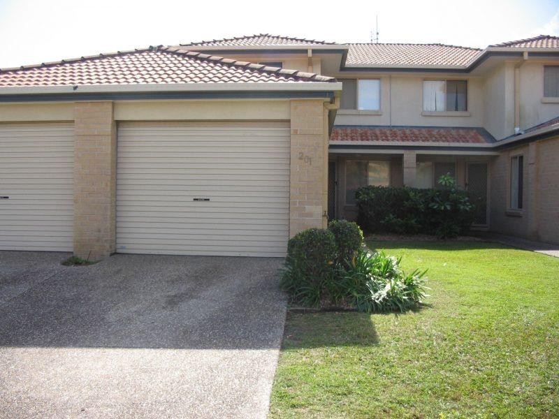 Townhouse 201/2  Falcon Way, Tweed Heads South NSW 2486