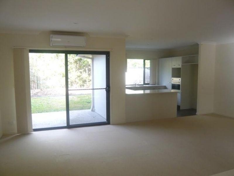 C/2 Catalina Way, Upper Coomera QLD 4209