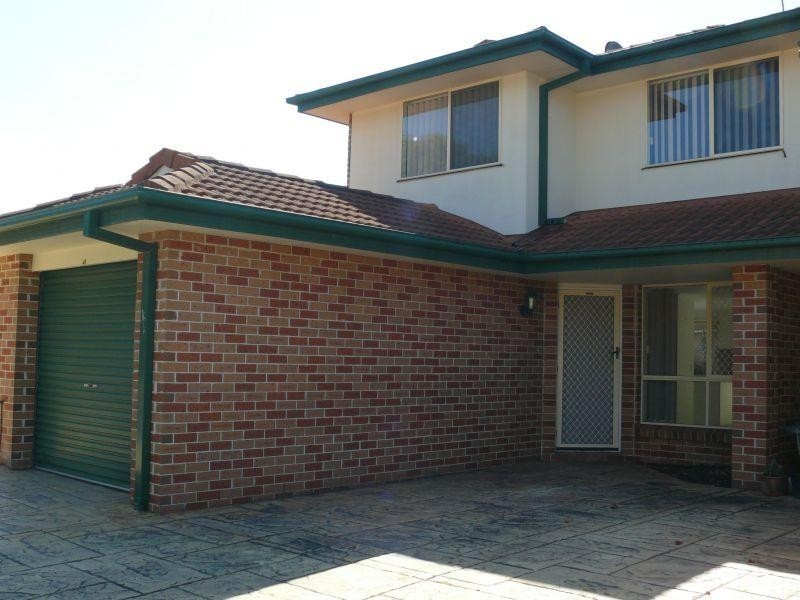 38 Murev Way, Carrara QLD 4211