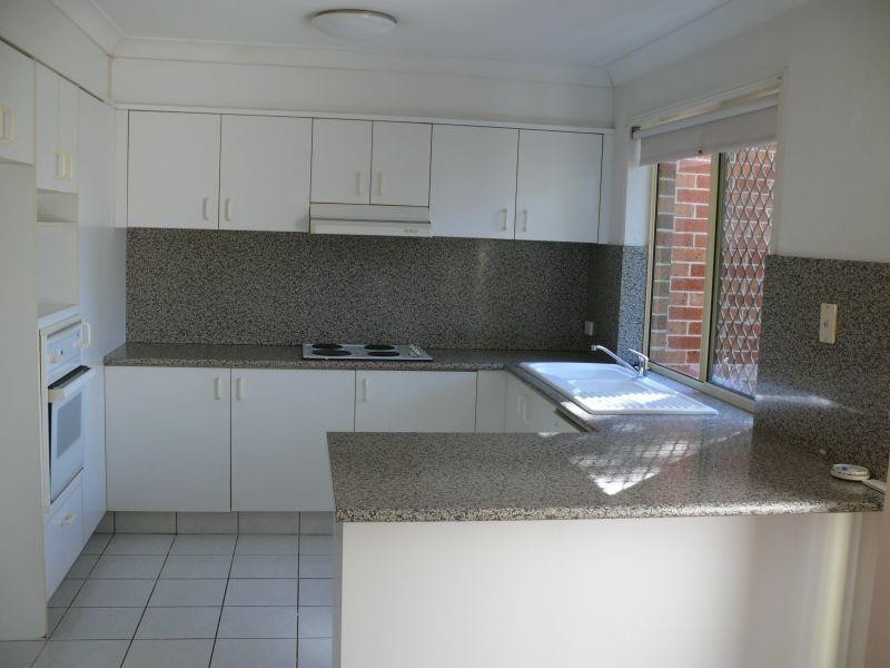 38 Murev Way, Carrara QLD 4211