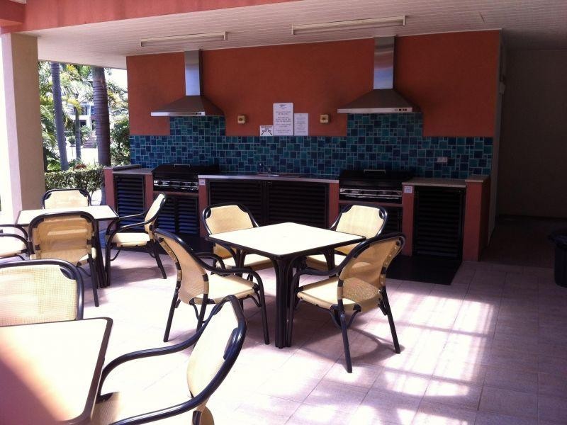 1 The Cove Crescent, Carrara QLD 4211