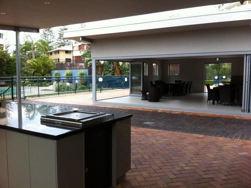 45/22 Montgomery Avenue, Main Beach QLD 4217