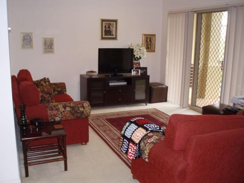 152 Palm Meadows Drive, Carrara QLD 4211