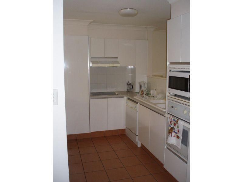 152 Palm Meadows Drive, Carrara QLD 4211