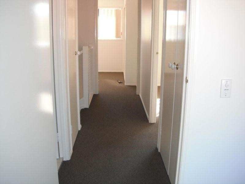 Townhouse/2 Bos Drive, Coomera QLD 4209