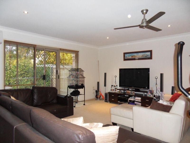 11 Waterford Court, Bundall QLD 4217