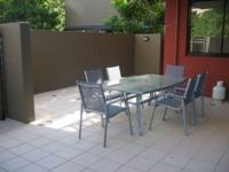 15 Goodwin Street, Kangaroo Point QLD 4169