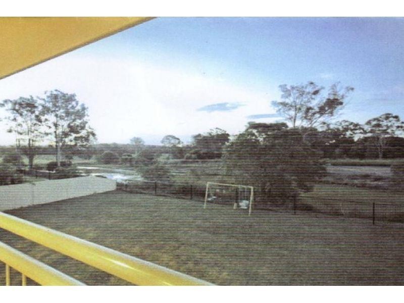 30 Tanzen Drive, Arundel QLD 4214