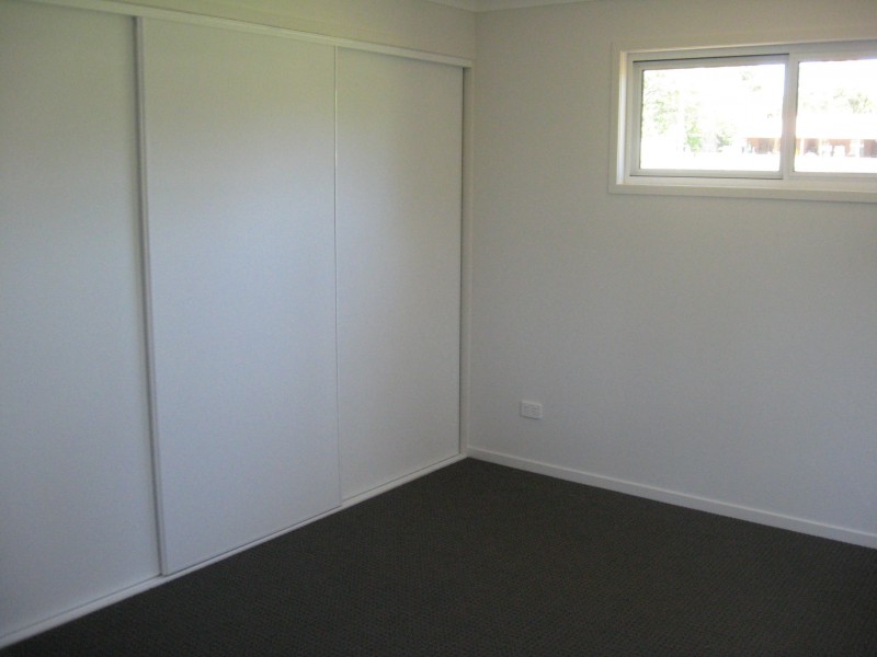 8/10 Veronica Crt, Kallangur QLD 4503