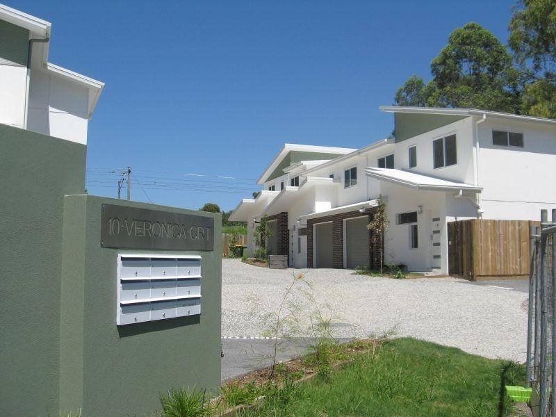 Townhouse 4/10 Veronica Crt, Kallangur QLD 4503