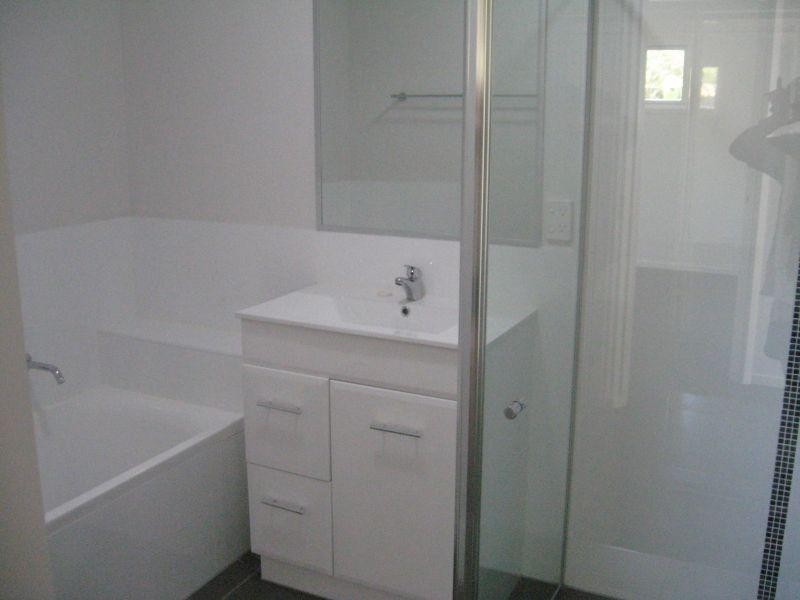 Townhouse 4/10 Veronica Crt, Kallangur QLD 4503