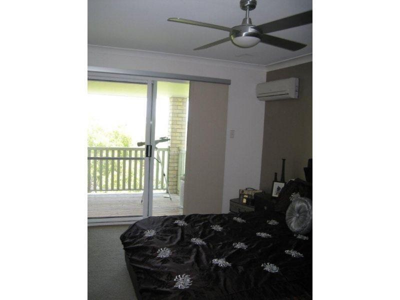 8 Peninsula Avenue, Cornubia QLD 4130