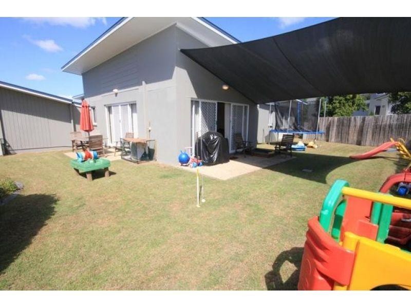111/1 Sauvignon Parade, Upper Coomera QLD 4209