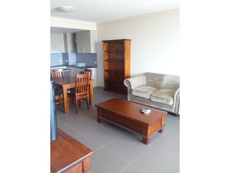 360 Marine Parade, Labrador QLD 4215