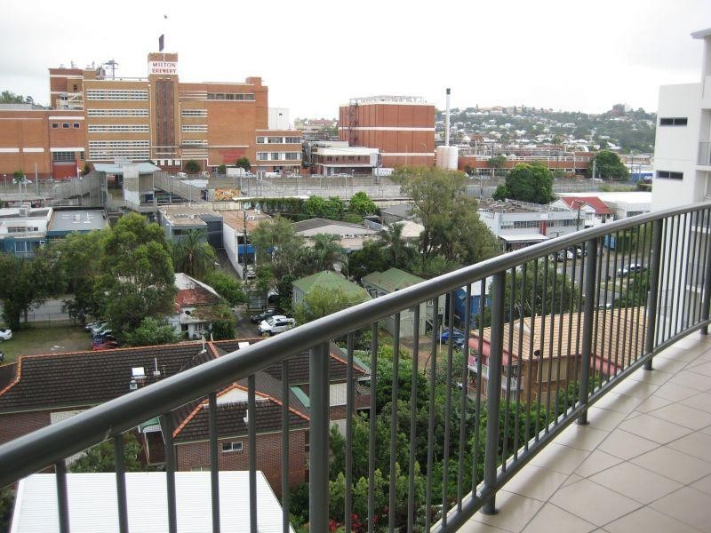 1055/18 Manning Street, Milton QLD 4064