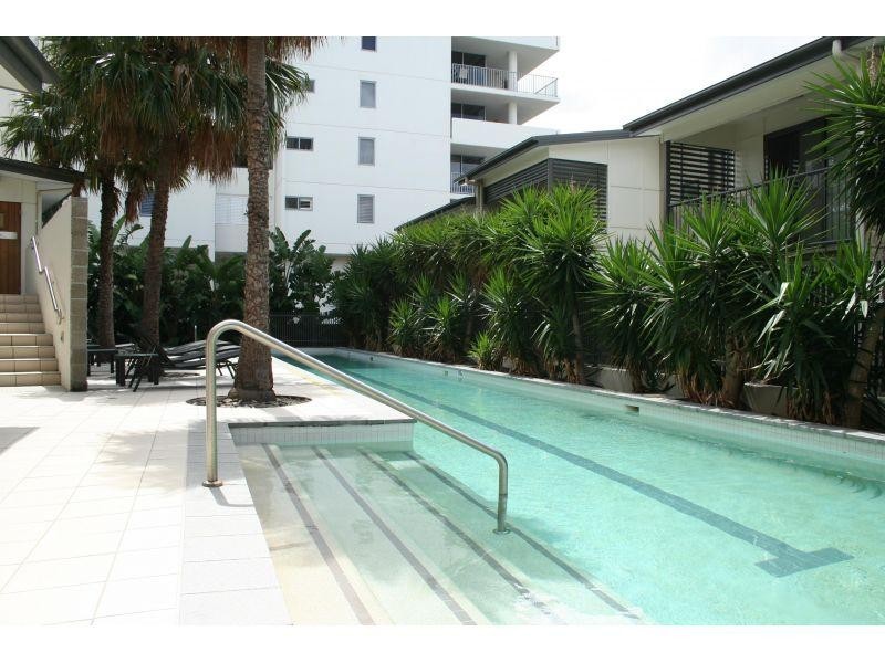 1055/18 Manning Street, Milton QLD 4064