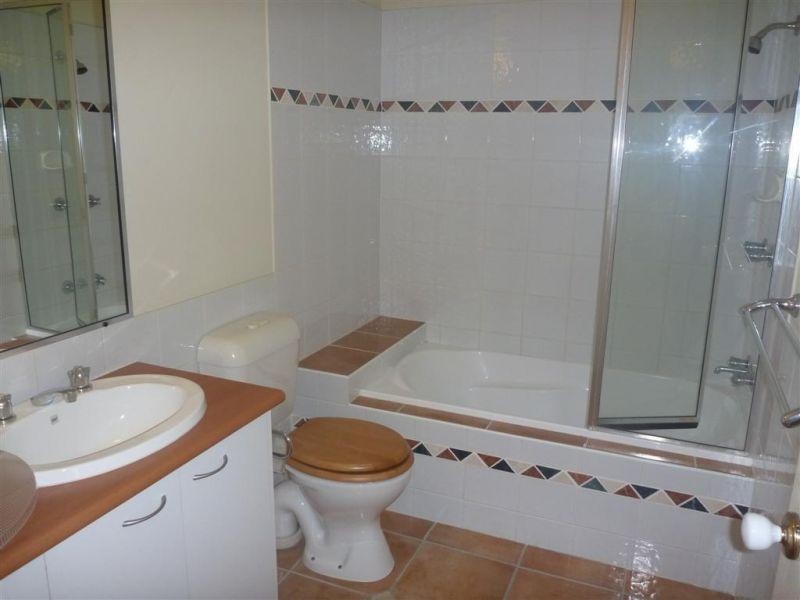 64/316 Long Street, Graceville QLD 4075