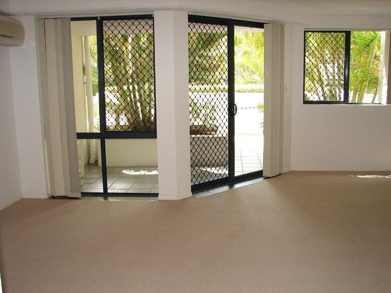 6 Fifth Avenue, Burleigh Heads QLD 4220