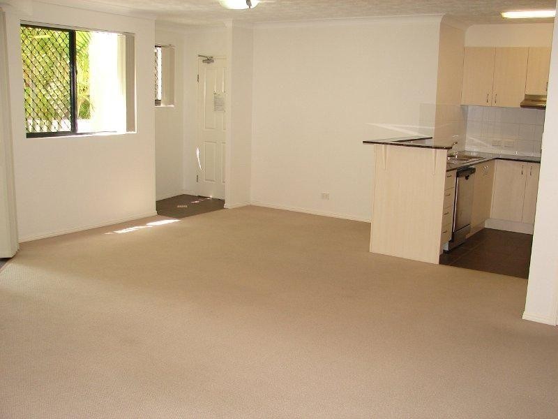 6 Fifth Avenue, Burleigh Heads QLD 4220