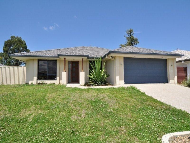 26 Crestwood Drive, Molendinar QLD 4214
