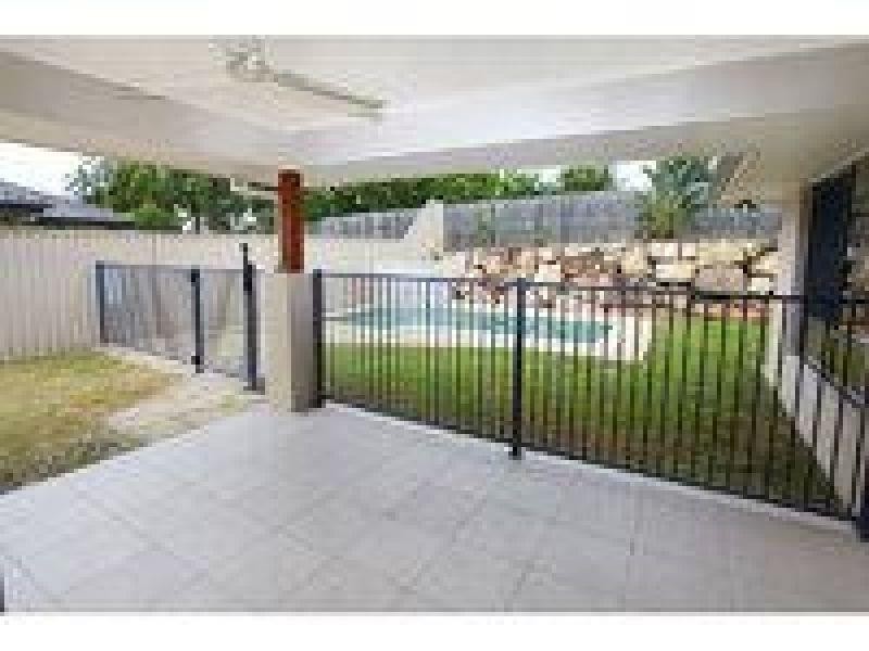 26 Crestwood Drive, Molendinar QLD 4214