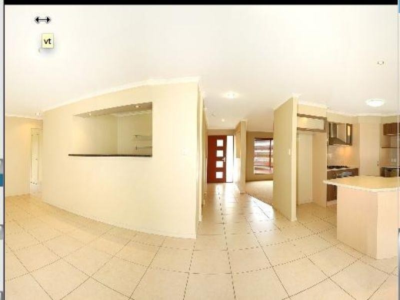 26 Crestwood Drive, Molendinar QLD 4214
