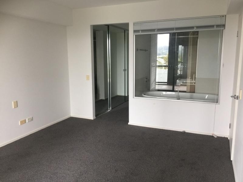 20/310 Easthill Drive, Robina QLD 4226