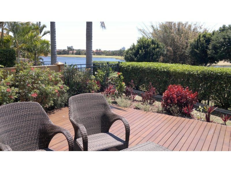 85 Palm Meadows Drive, Carrara QLD 4211