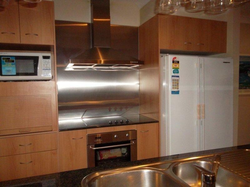 Carrara QLD 4211