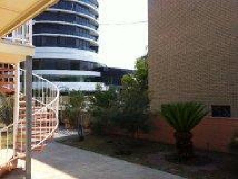12 ELIZABETH, Broadbeach QLD 4218