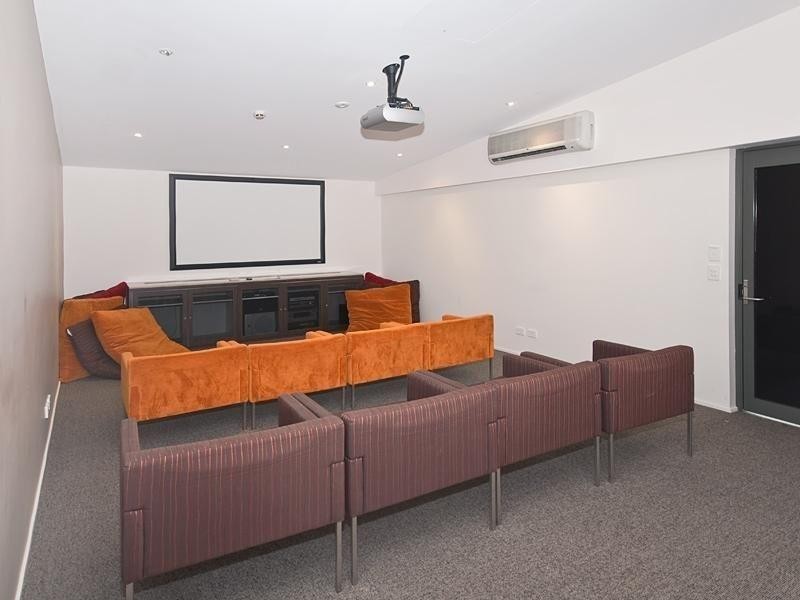 21/18 Manning Street, Milton QLD 4064