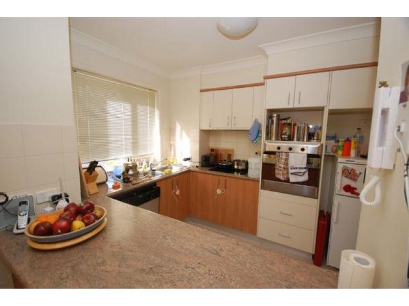 17/99-101 Heeb Street, Benowa QLD 4217